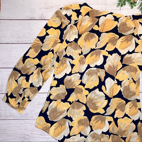 ANTHROPOLOGIE floral print top - Picture 10 of 11